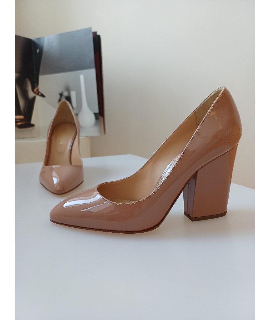 SERGIO ROSSI Бежевые туфли из лакированной кожи, фото 3