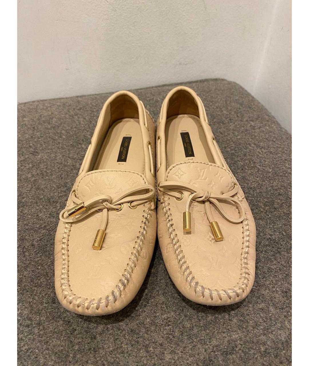 LOUIS VUITTON Бежевые кожаные лоферы, фото 3