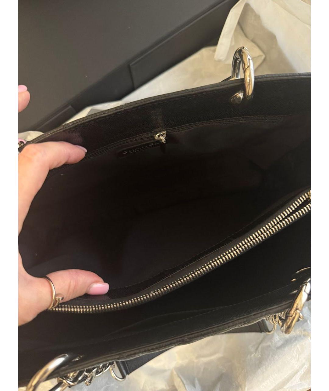 CHANEL Черная кожаная сумка тоут, фото 4