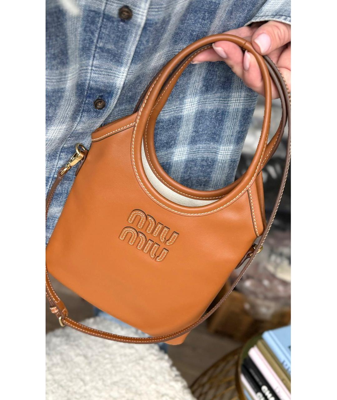 MIU MIU Коричневая кожаная сумка через плечо, фото 3