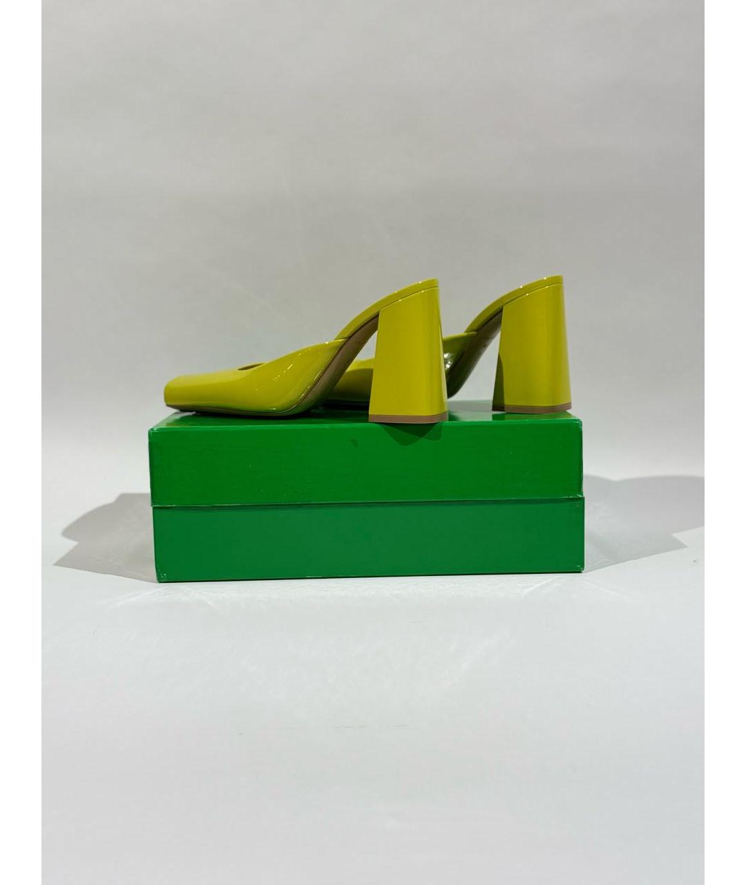 BOTTEGA VENETA Желтые мюли из лакированной кожи, фото 5