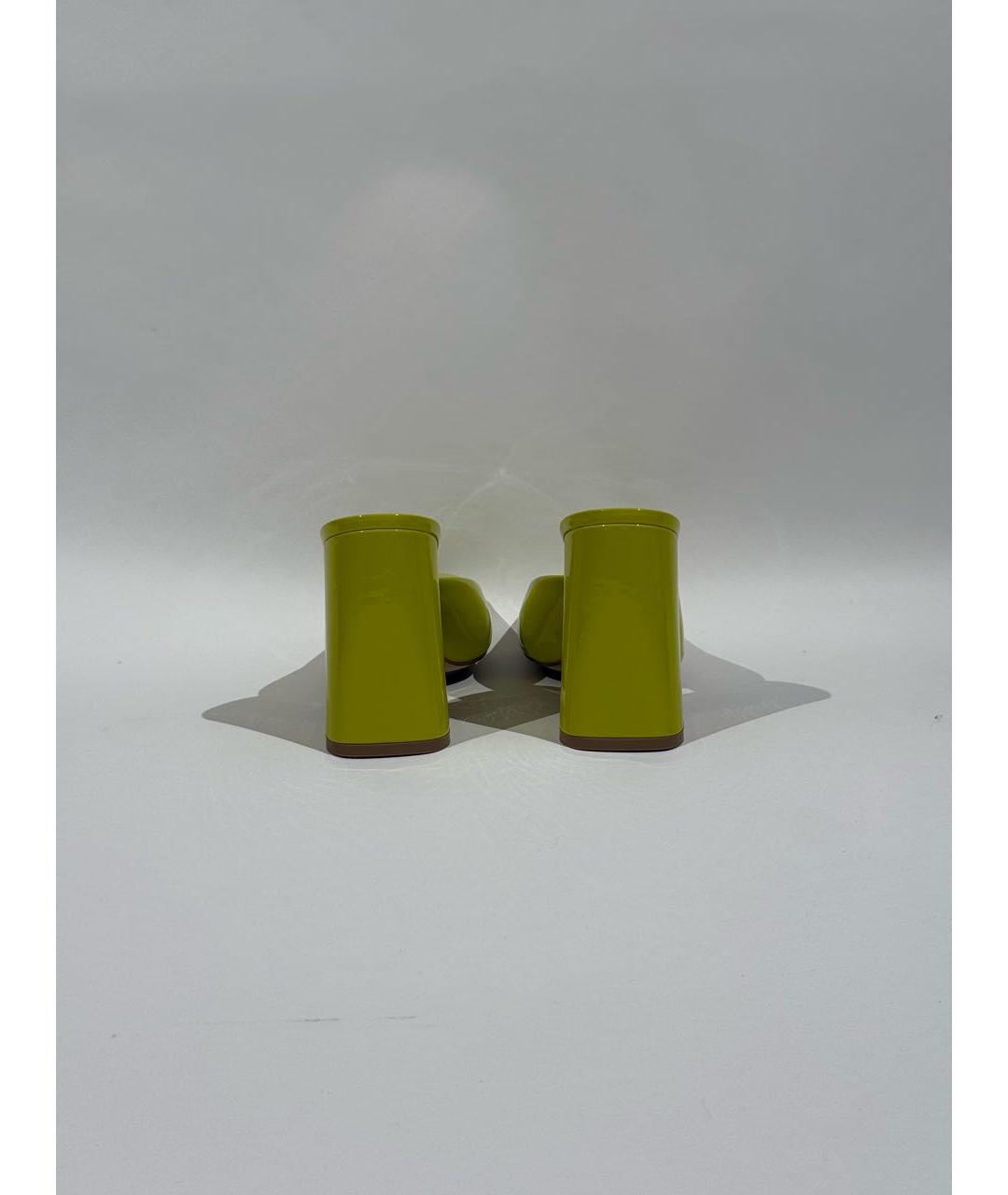 BOTTEGA VENETA Желтые мюли из лакированной кожи, фото 4