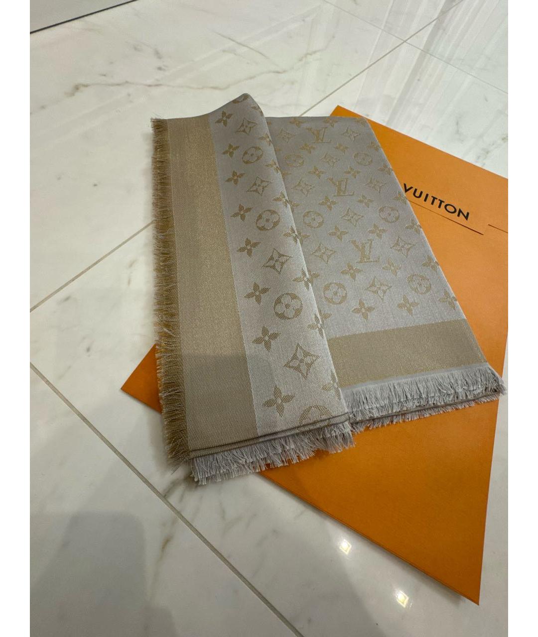 LOUIS VUITTON Золотой шелковый платок, фото 2