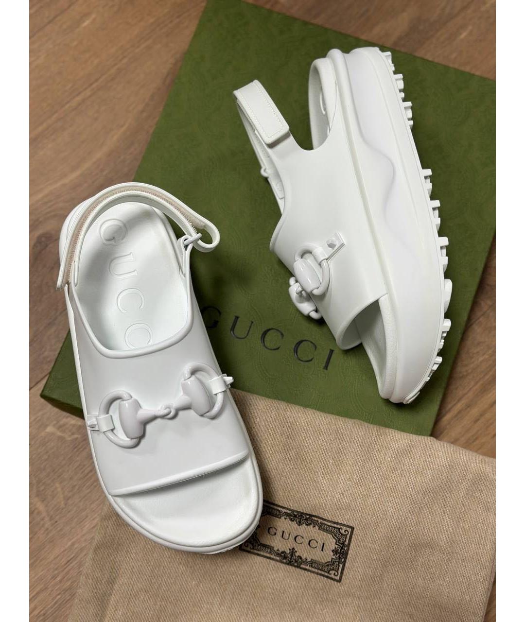 GUCCI Белые резиновые сандалии, фото 3