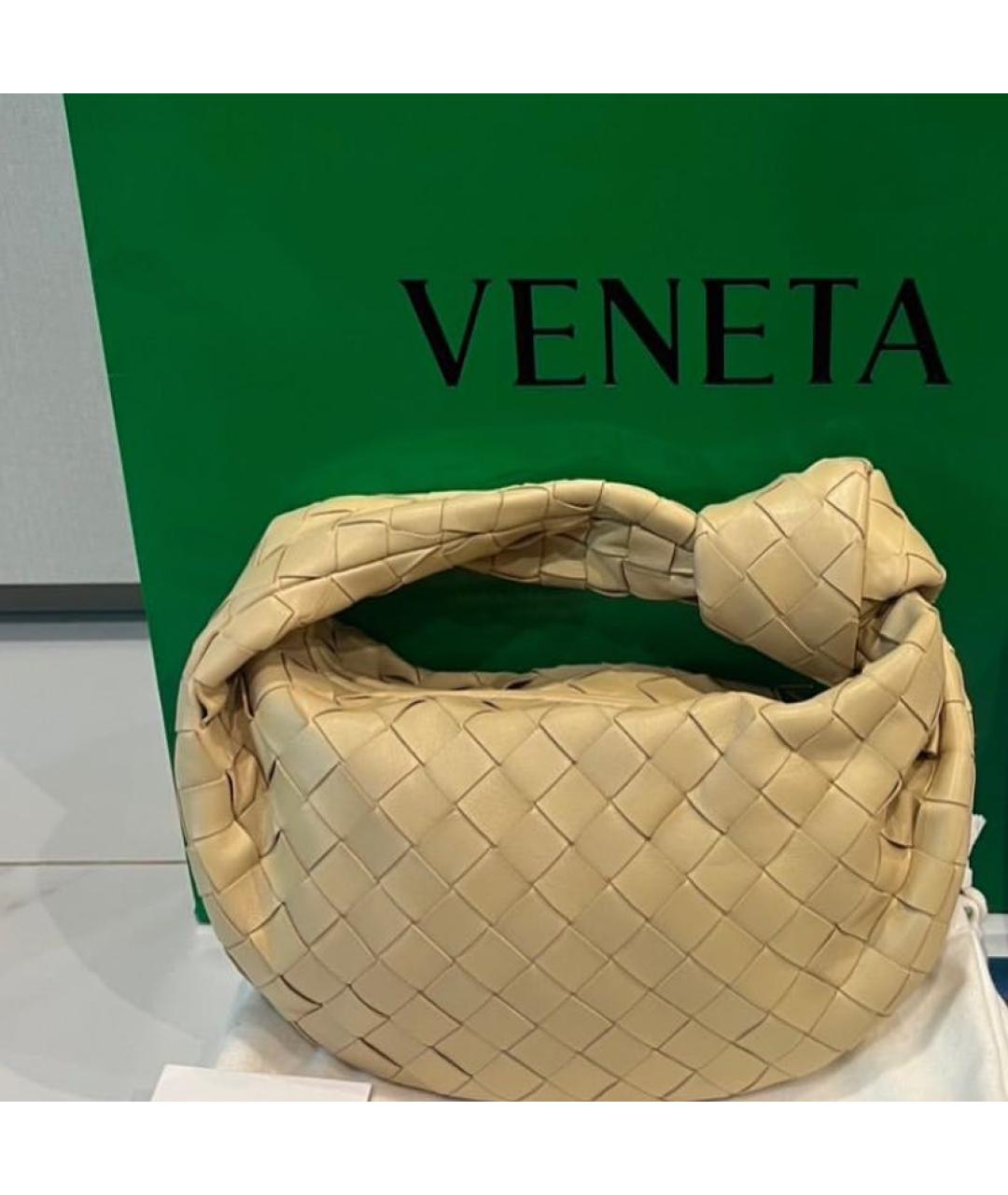 BOTTEGA VENETA Бежевая кожаная сумка с короткими ручками, фото 2