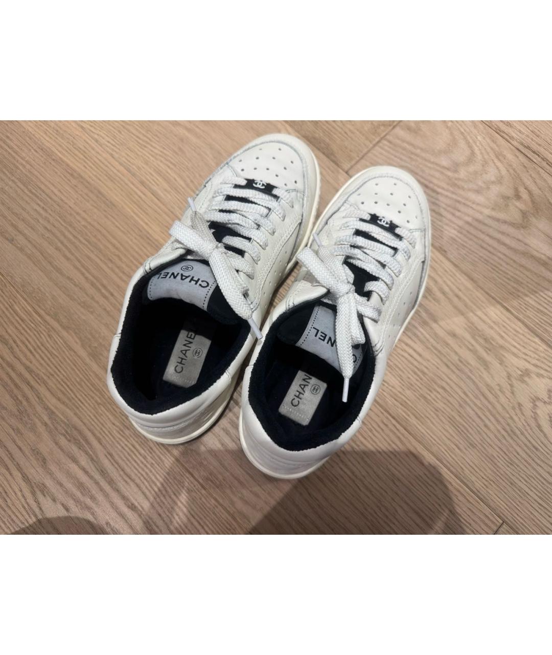 CHANEL Белые кожаные кеды, фото 3