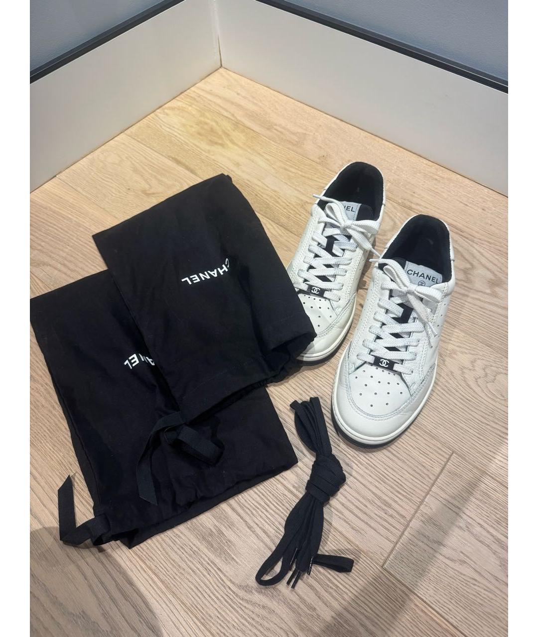 CHANEL Белые кожаные кеды, фото 5