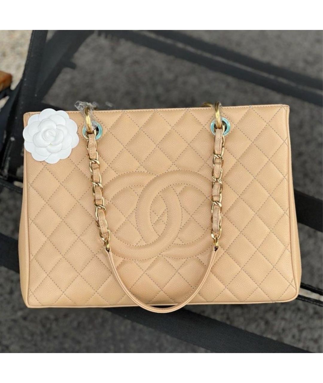 CHANEL Бежевая кожаная сумка тоут, фото 2