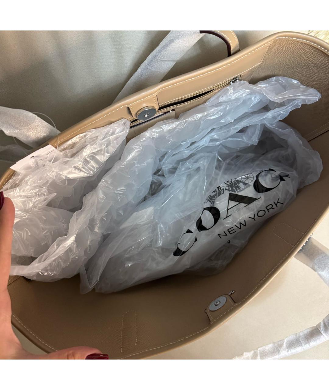 COACH Бежевая кожаная сумка тоут, фото 5