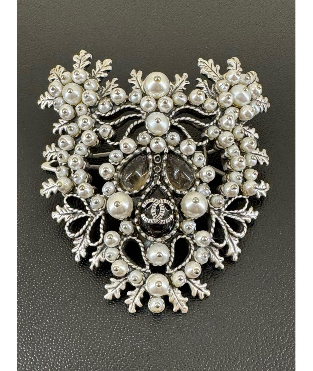 CHANEL Белая заколка, фото 3