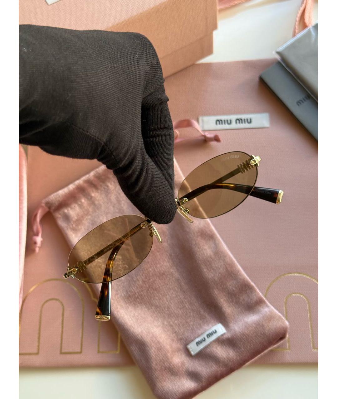 MIU MIU Золотые металлические солнцезащитные очки, фото 2