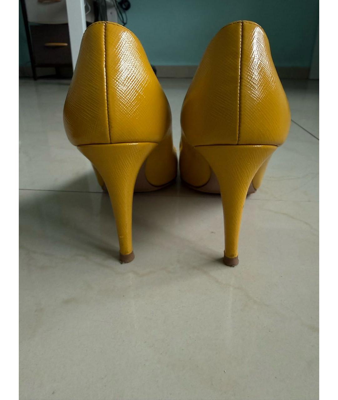 PRADA Желтые кожаные туфли, фото 4