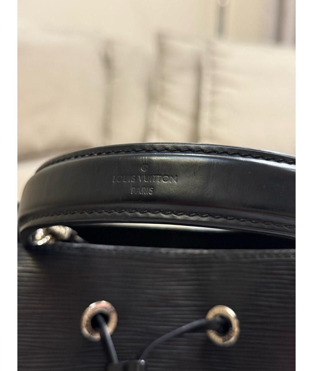 LOUIS VUITTON Черная кожаная сумка с короткими ручками, фото 5