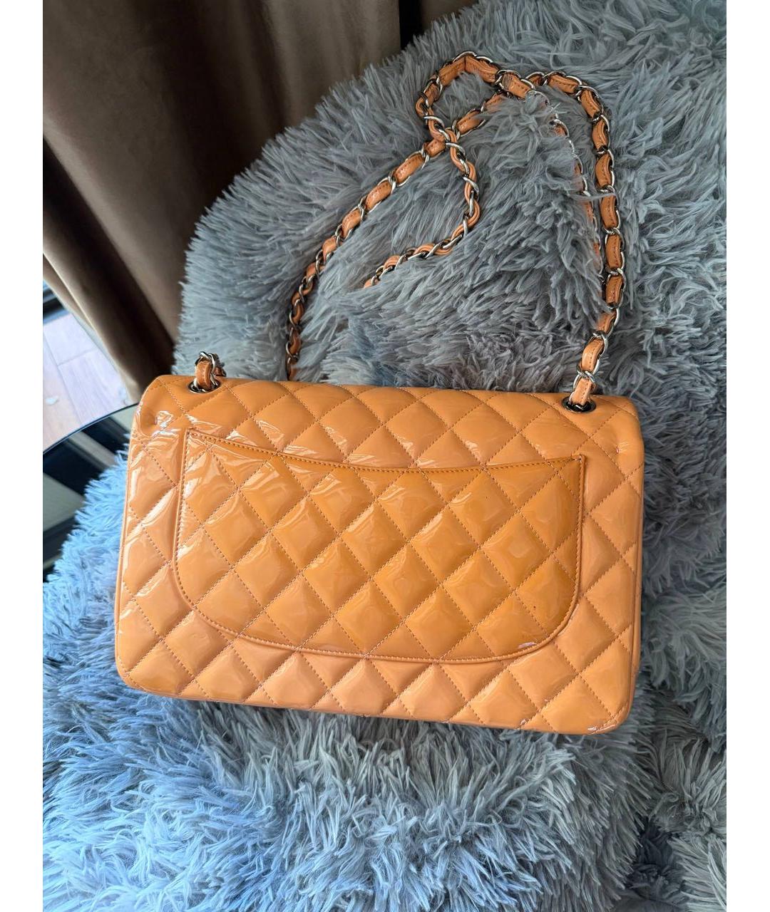 CHANEL Оранжевая сумка с короткими ручками из лакированной кожи, фото 4