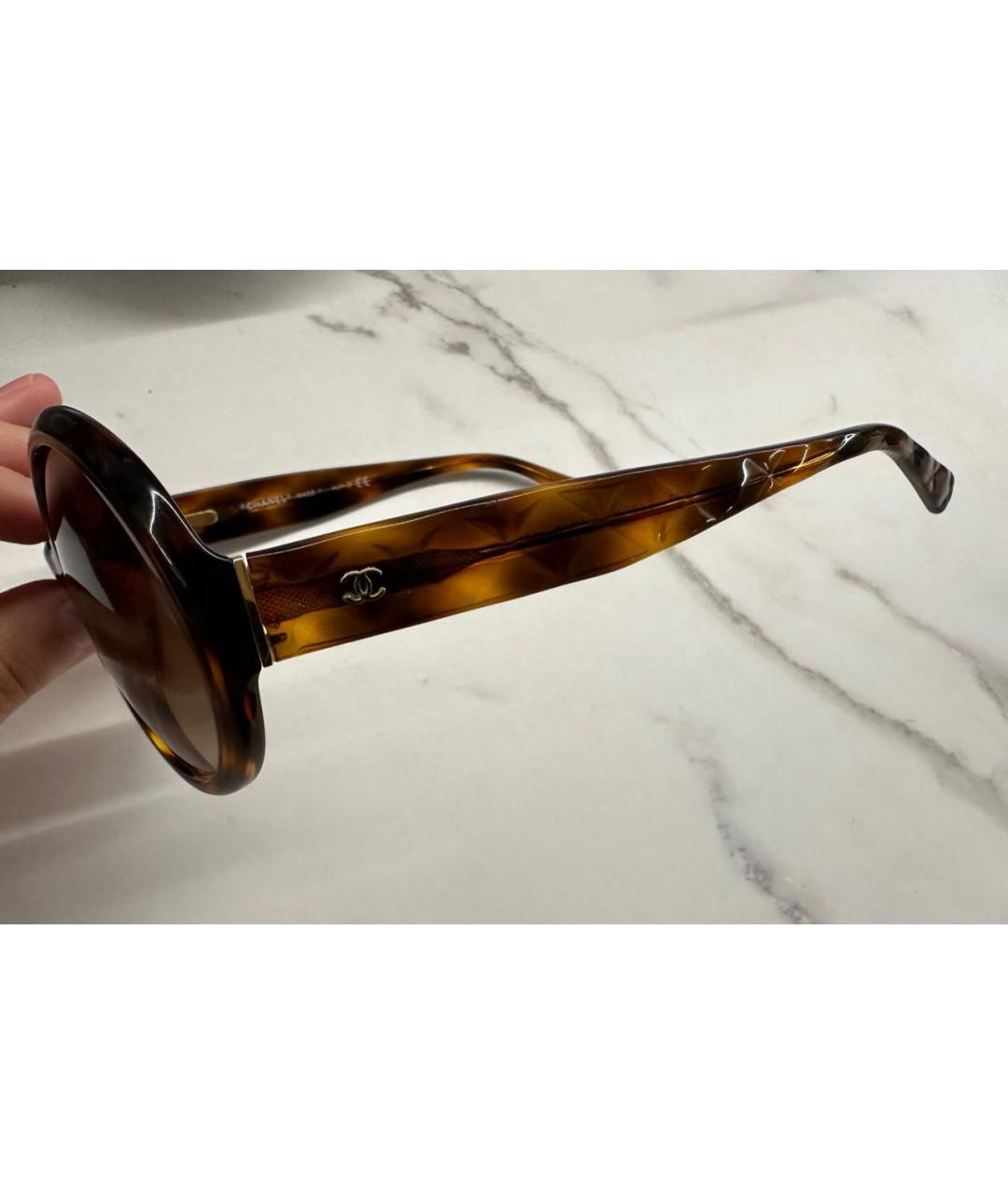 CHANEL Коричневые пластиковые солнцезащитные очки, фото 2
