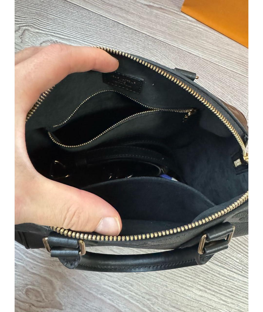 LOUIS VUITTON Черная кожаная сумка с короткими ручками, фото 4