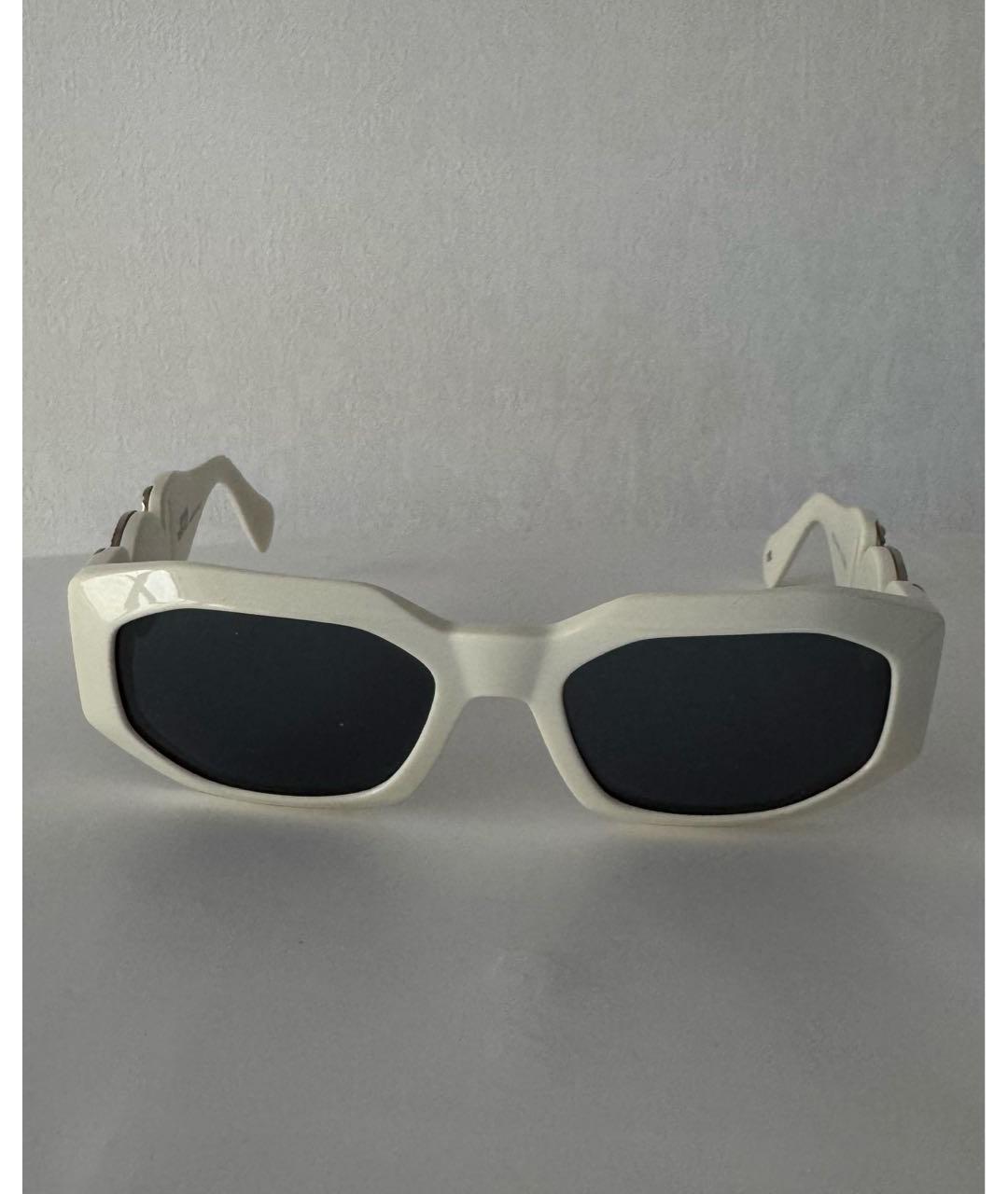 VERSACE Белые пластиковые солнцезащитные очки, фото 2