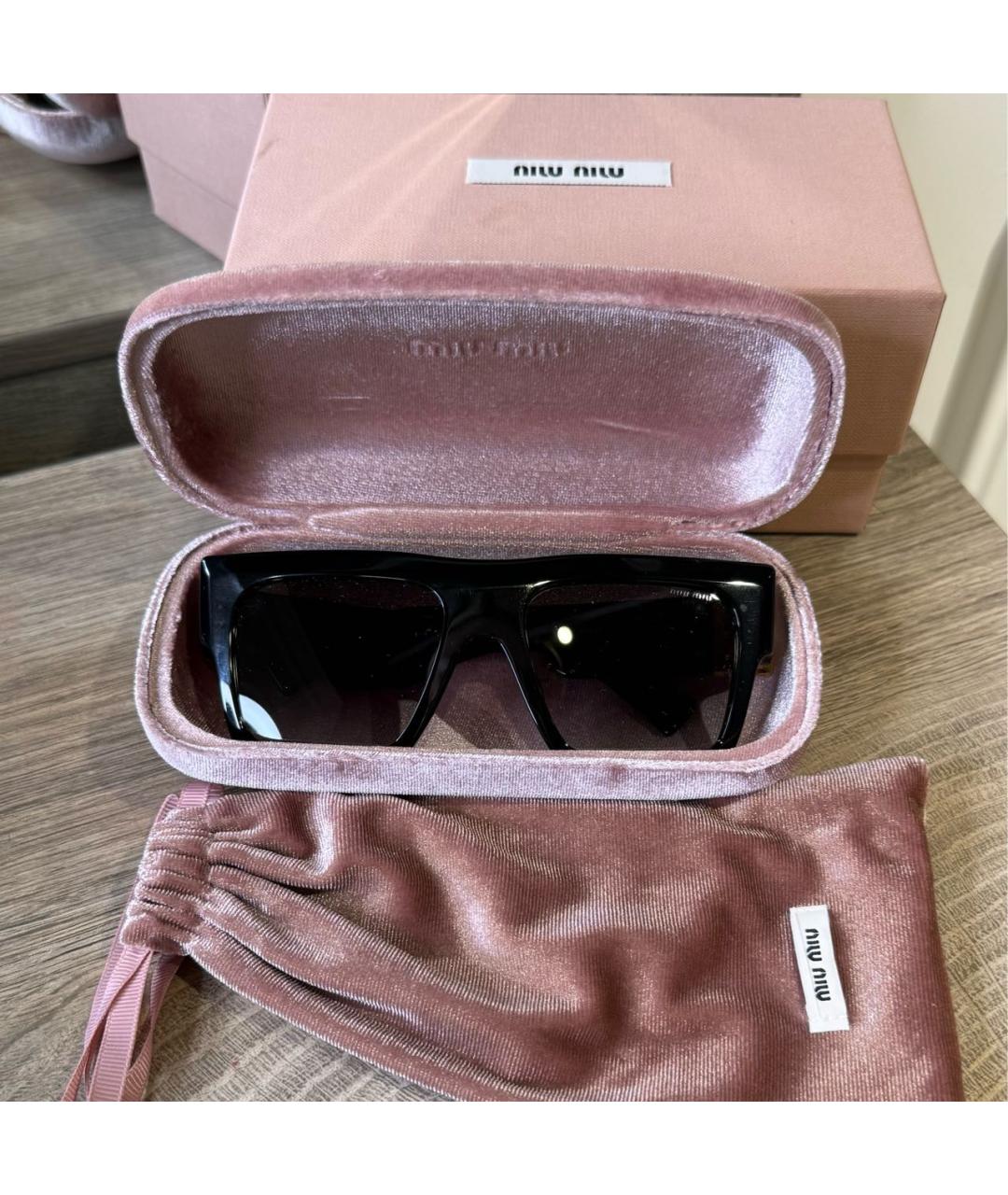 MIU MIU Черные пластиковые солнцезащитные очки, фото 3