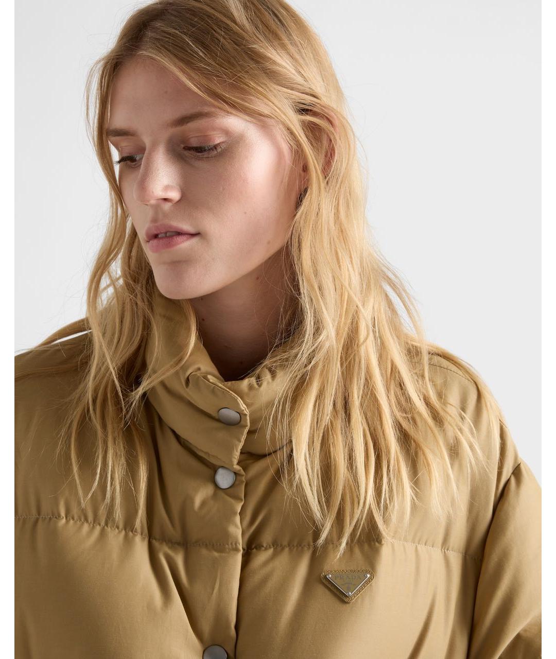 PRADA Горчичный пуховик, фото 3