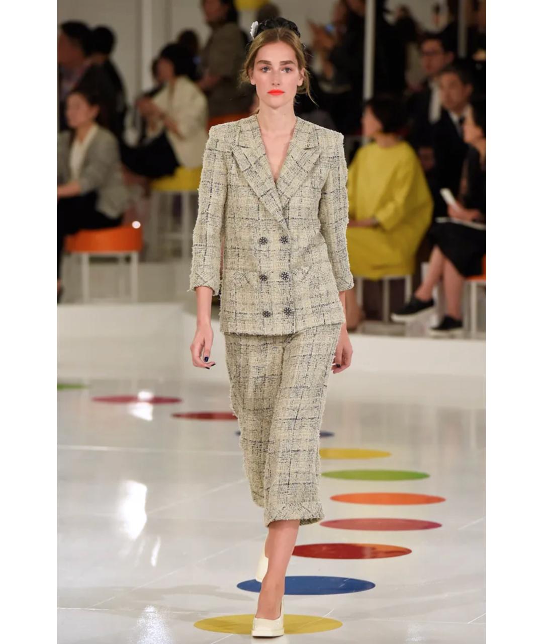 CHANEL Бежевый твидовый жакет/пиджак, фото 2