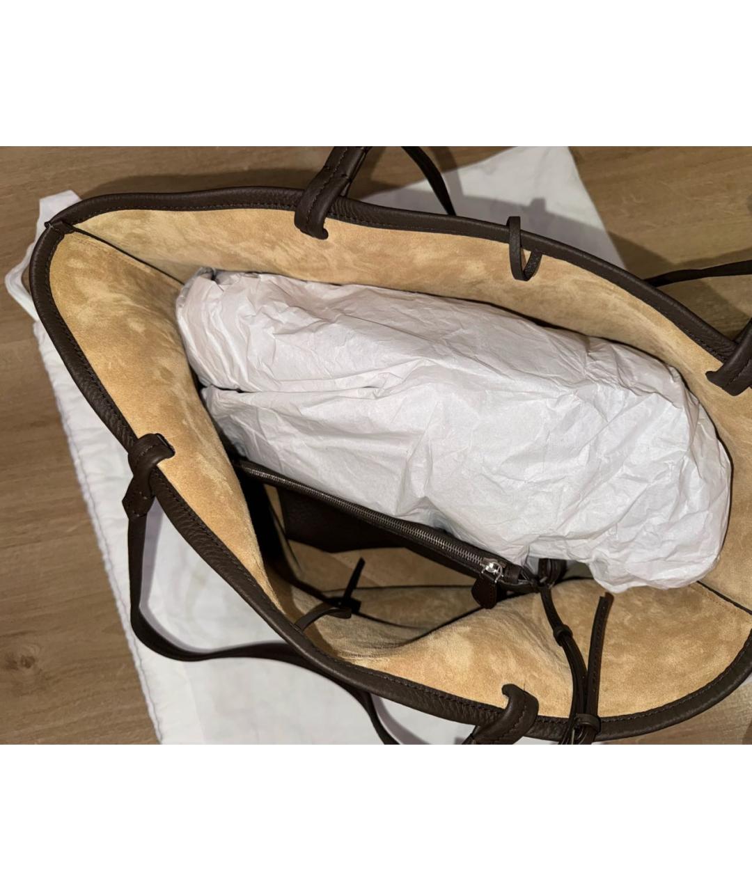 THE ROW Коричневая кожаная сумка тоут, фото 5