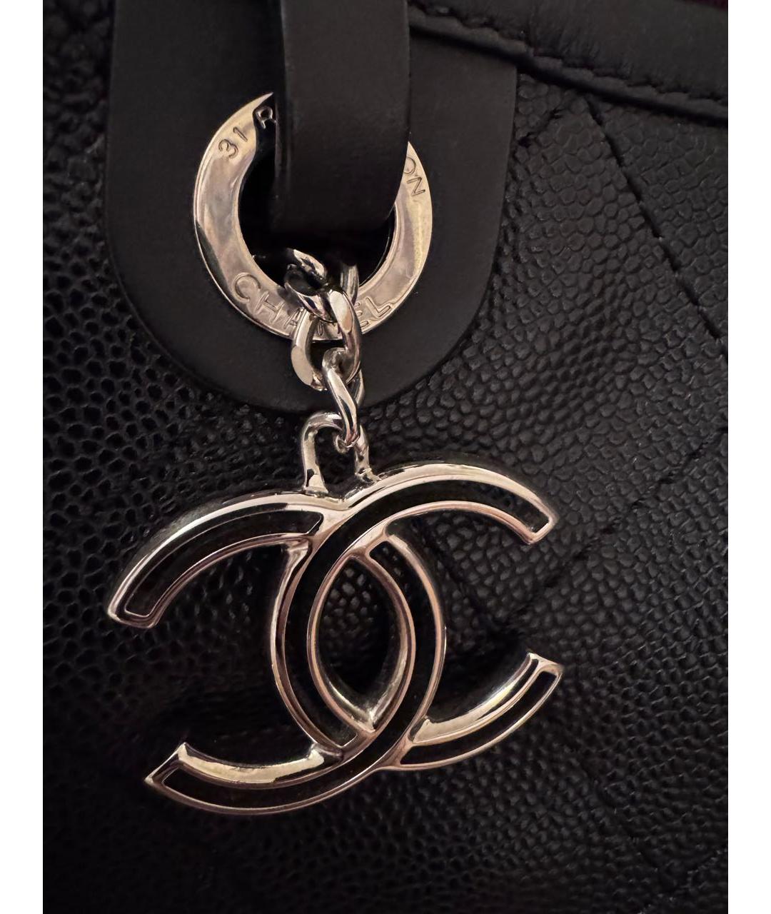 CHANEL Черная кожаная сумка тоут, фото 5