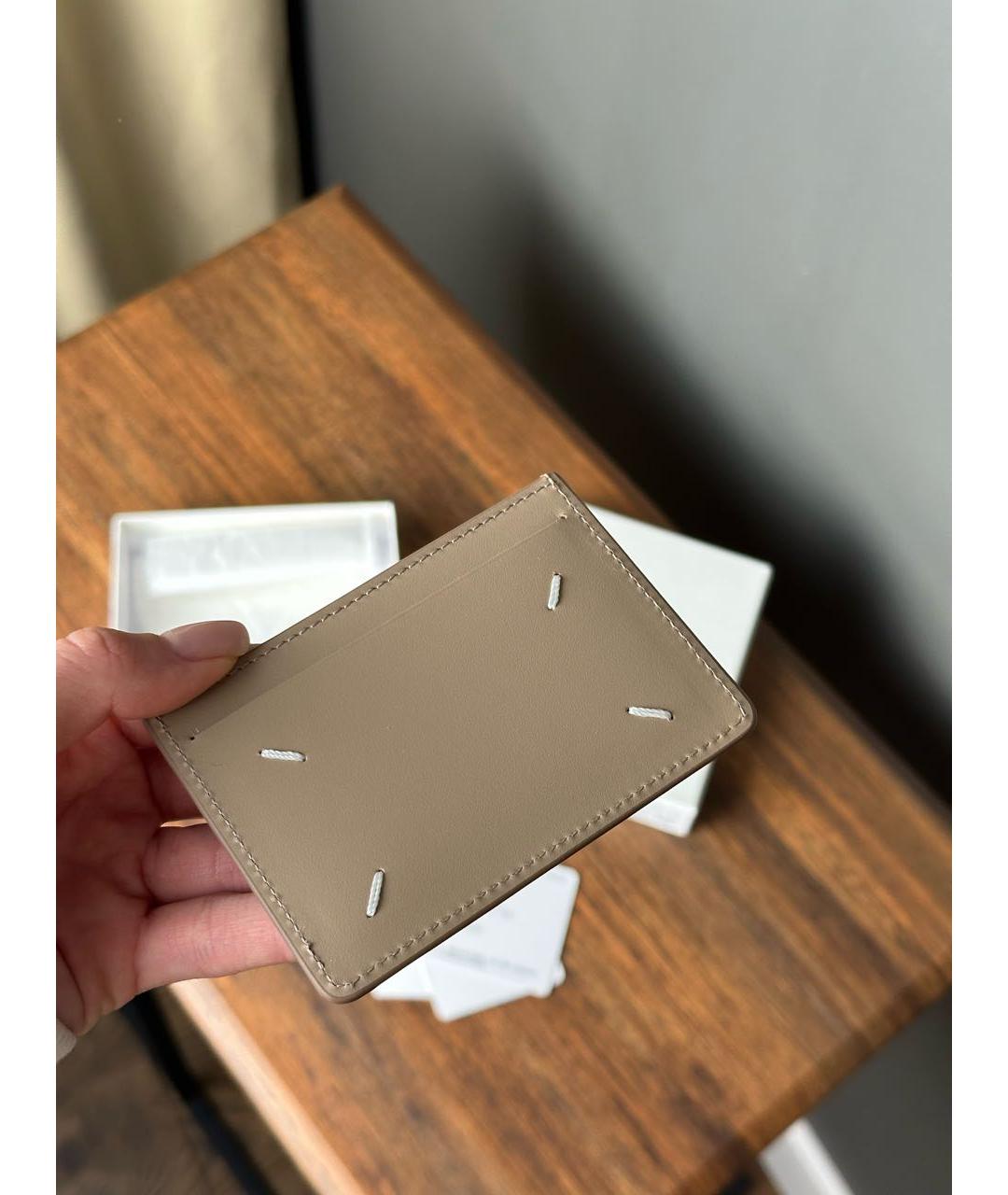 MAISON MARGIELA Бежевый кожаный кардхолдер, фото 5
