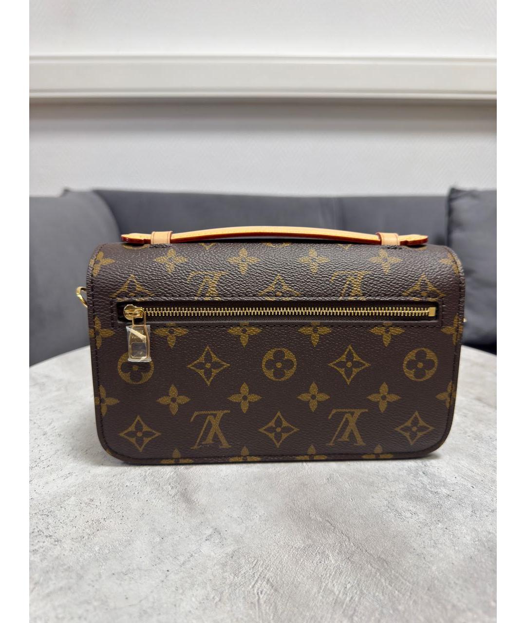 LOUIS VUITTON Коричневая кожаная сумка через плечо, фото 3