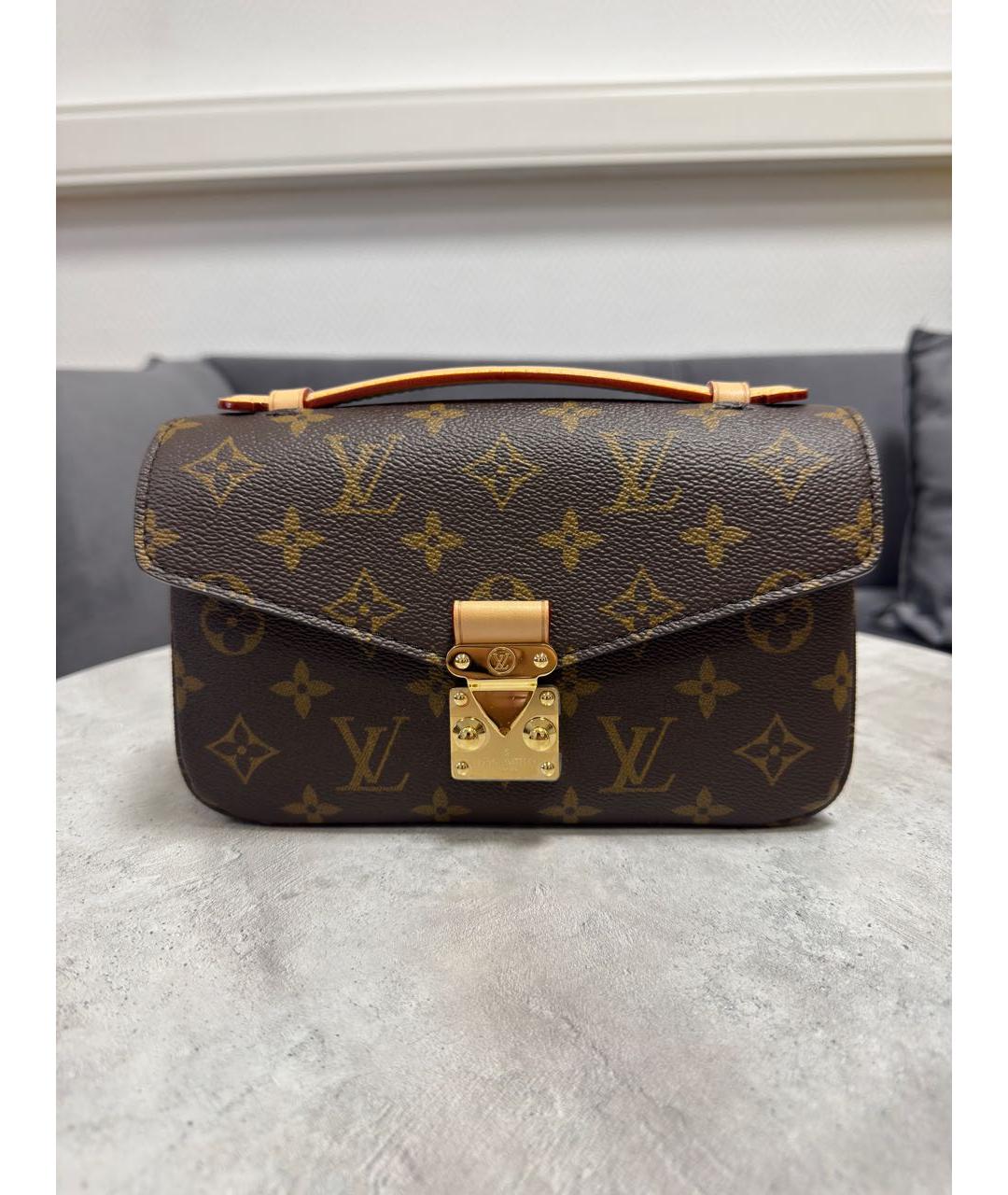 LOUIS VUITTON Коричневая кожаная сумка через плечо, фото 7
