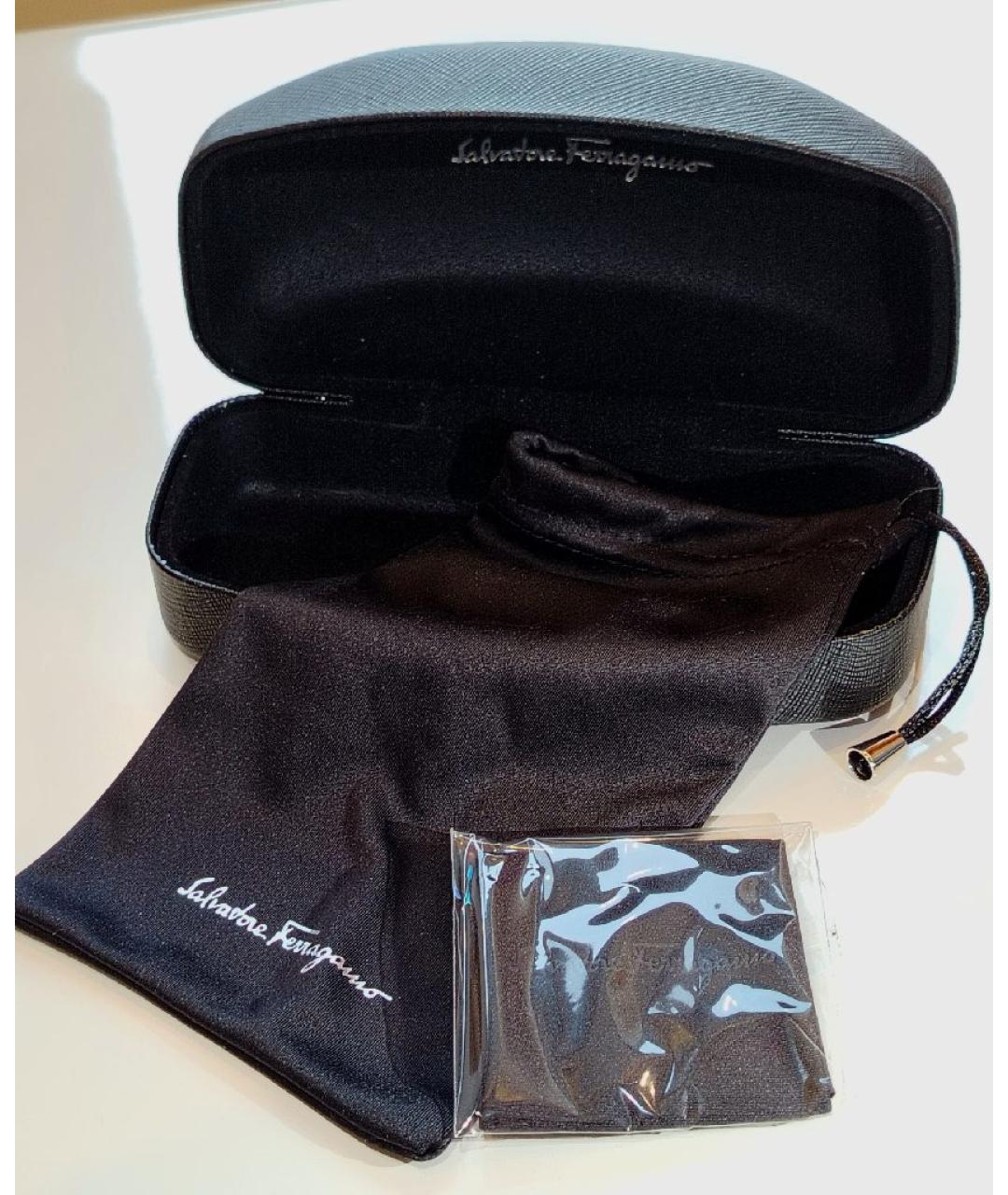 FERRAGAMO Черные пластиковые солнцезащитные очки, фото 6