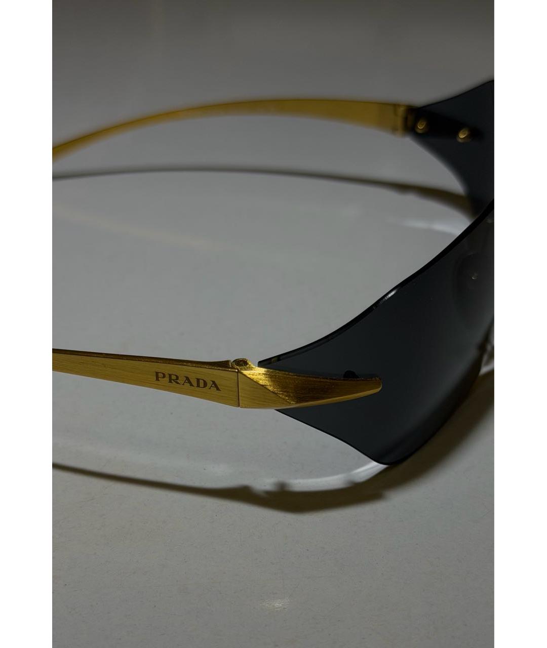 PRADA Золотые металлические солнцезащитные очки, фото 3