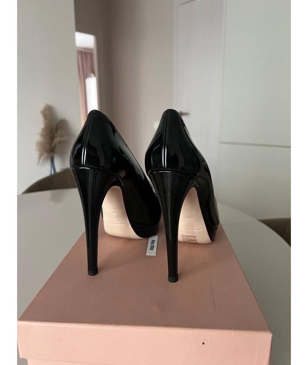 MIU MIU Черные туфли из лакированной кожи, фото 4