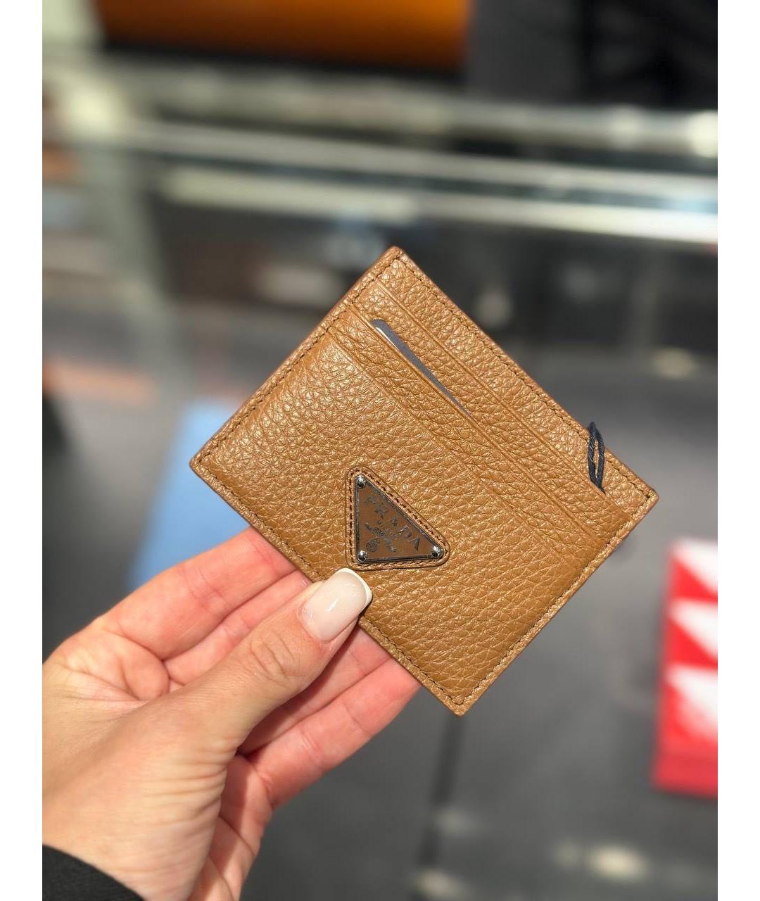 PRADA Коричневый кожаный кардхолдер, фото 2