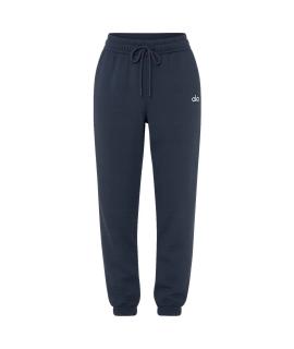 ALO YOGA Спортивные брюки и шорты