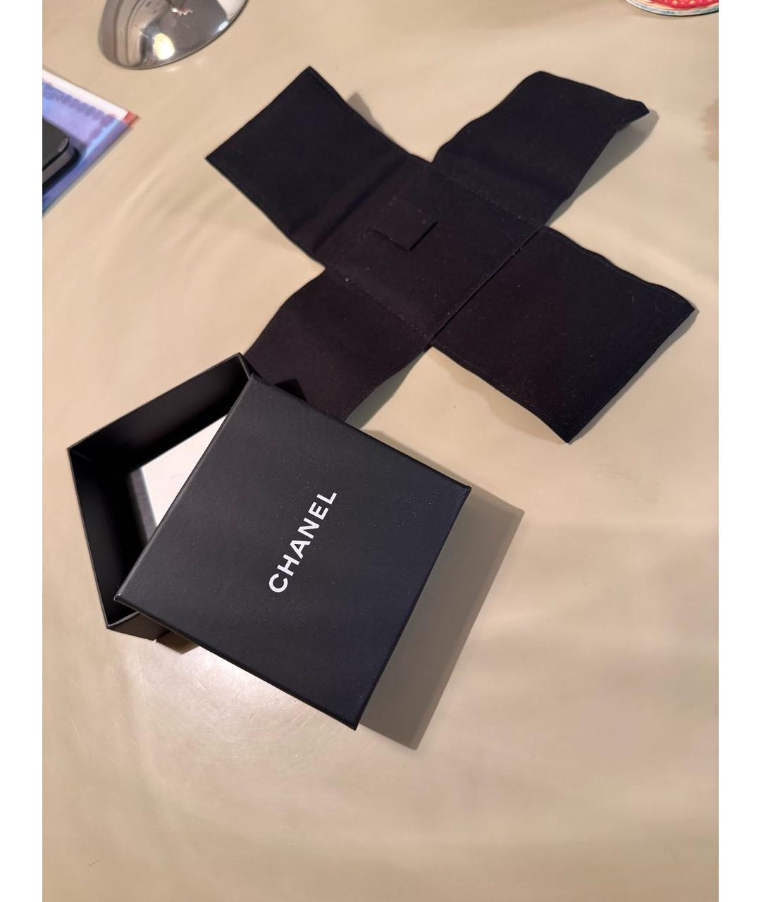 CHANEL Золотая металлическая брошь, фото 8