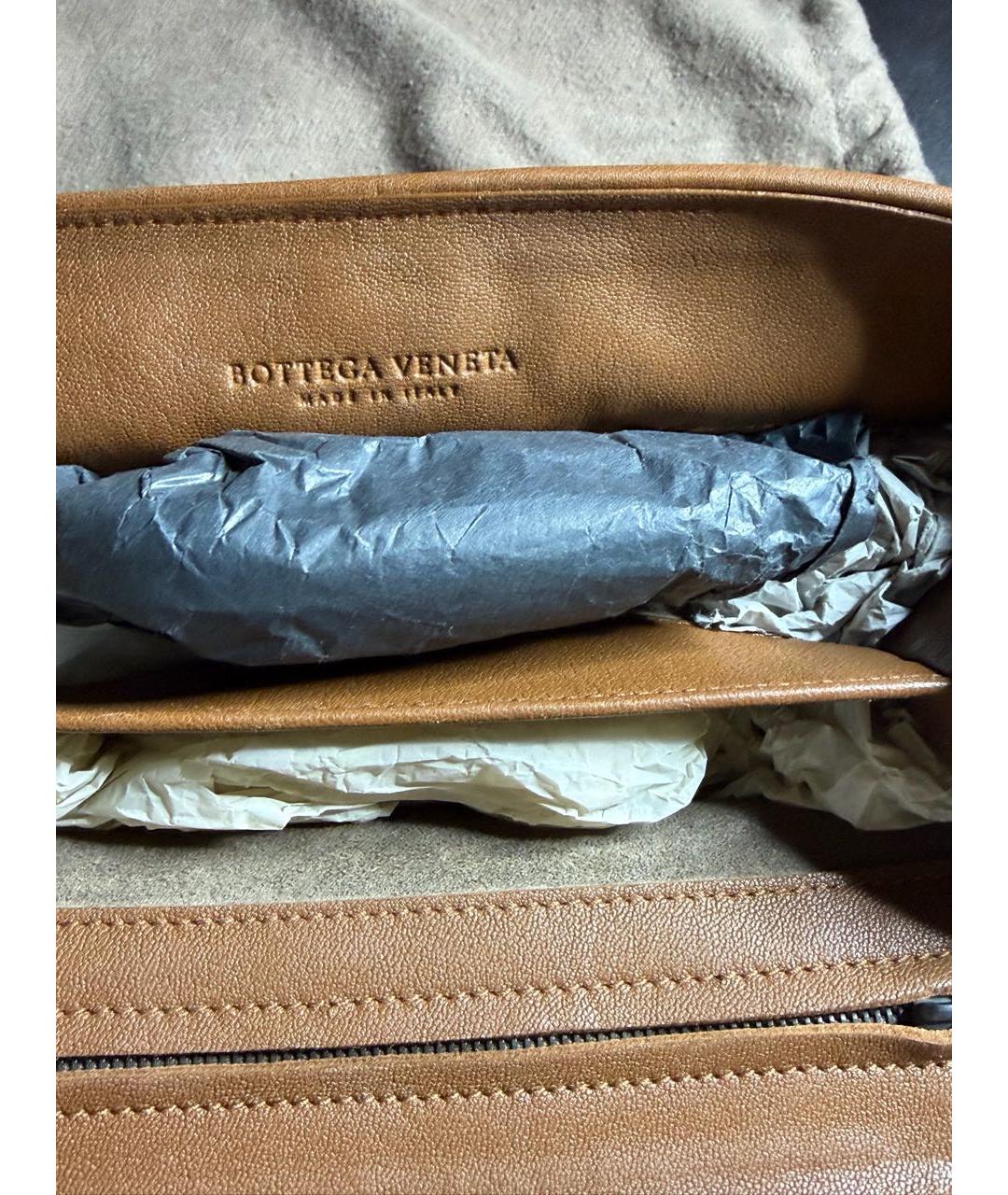 BOTTEGA VENETA Коричневая кожаная сумка с короткими ручками, фото 4