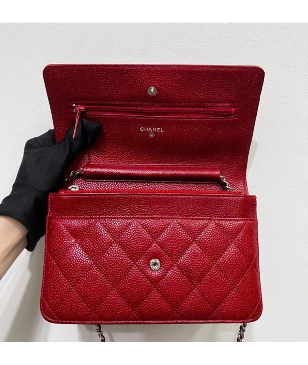 CHANEL Красная кожаная сумка через плечо, фото 2