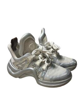 LOUIS VUITTON Кроссовки