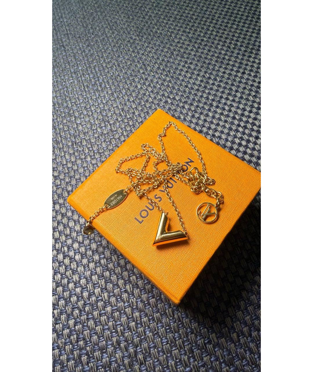 LOUIS VUITTON Золотая металлическая подвеска, фото 2