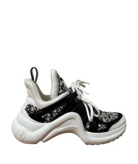 LOUIS VUITTON Кроссовки