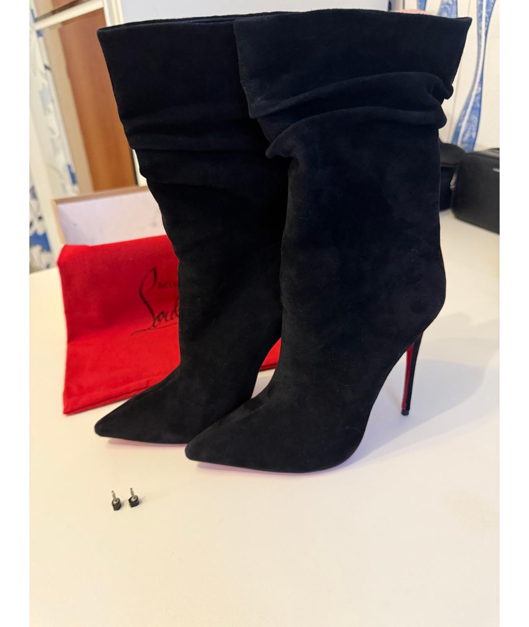 CHRISTIAN LOUBOUTIN Черные замшевые ботильоны, фото 2