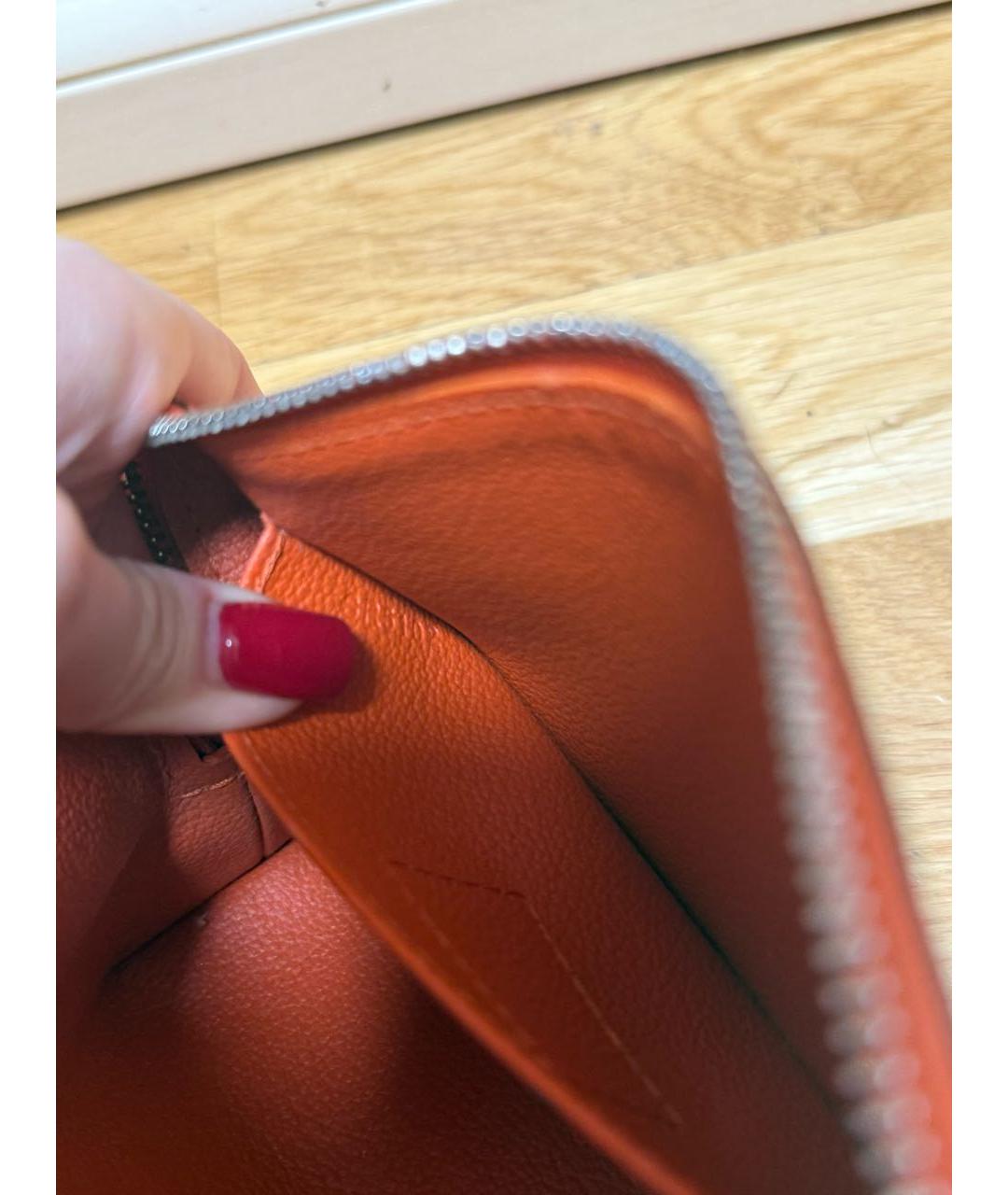 LOUIS VUITTON Оранжевая кожаная косметичка, фото 6