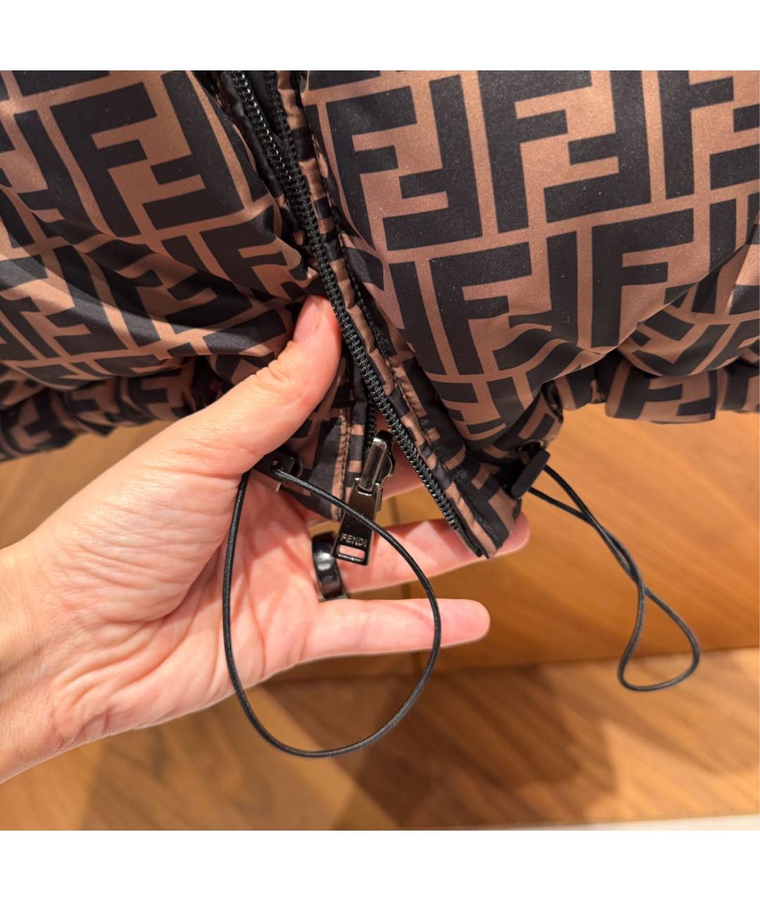 FENDI Черный полиамидовый пуховик, фото 6