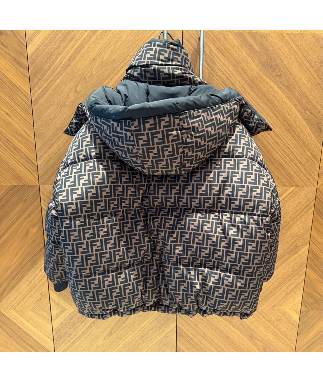 FENDI Черный полиамидовый пуховик, фото 2