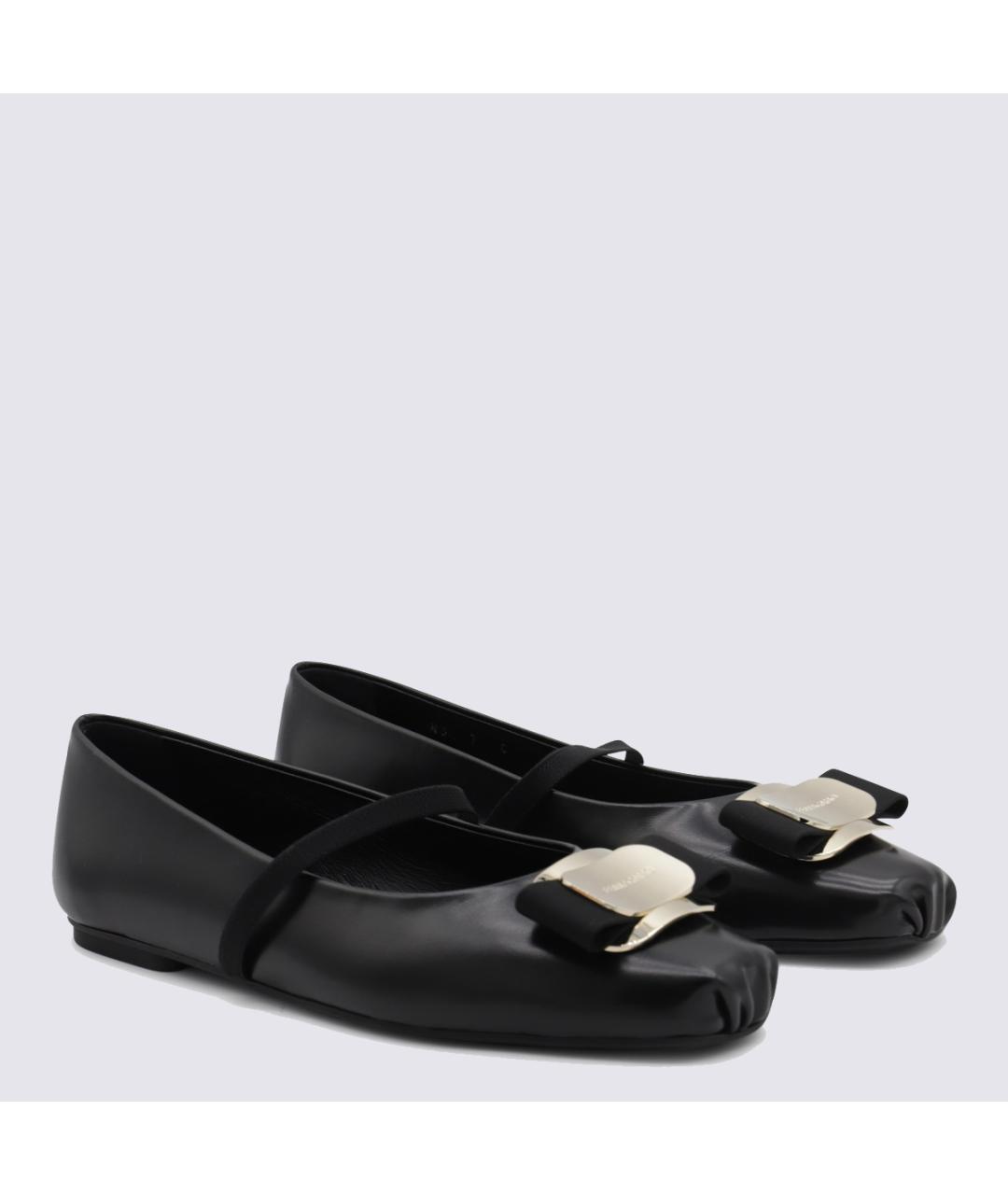 FERRAGAMO Черные кожаные балетки, фото 3