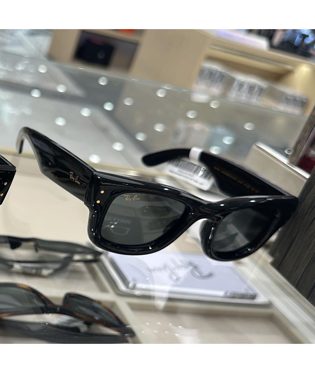 RAY BAN Черные пластиковые солнцезащитные очки, фото 5
