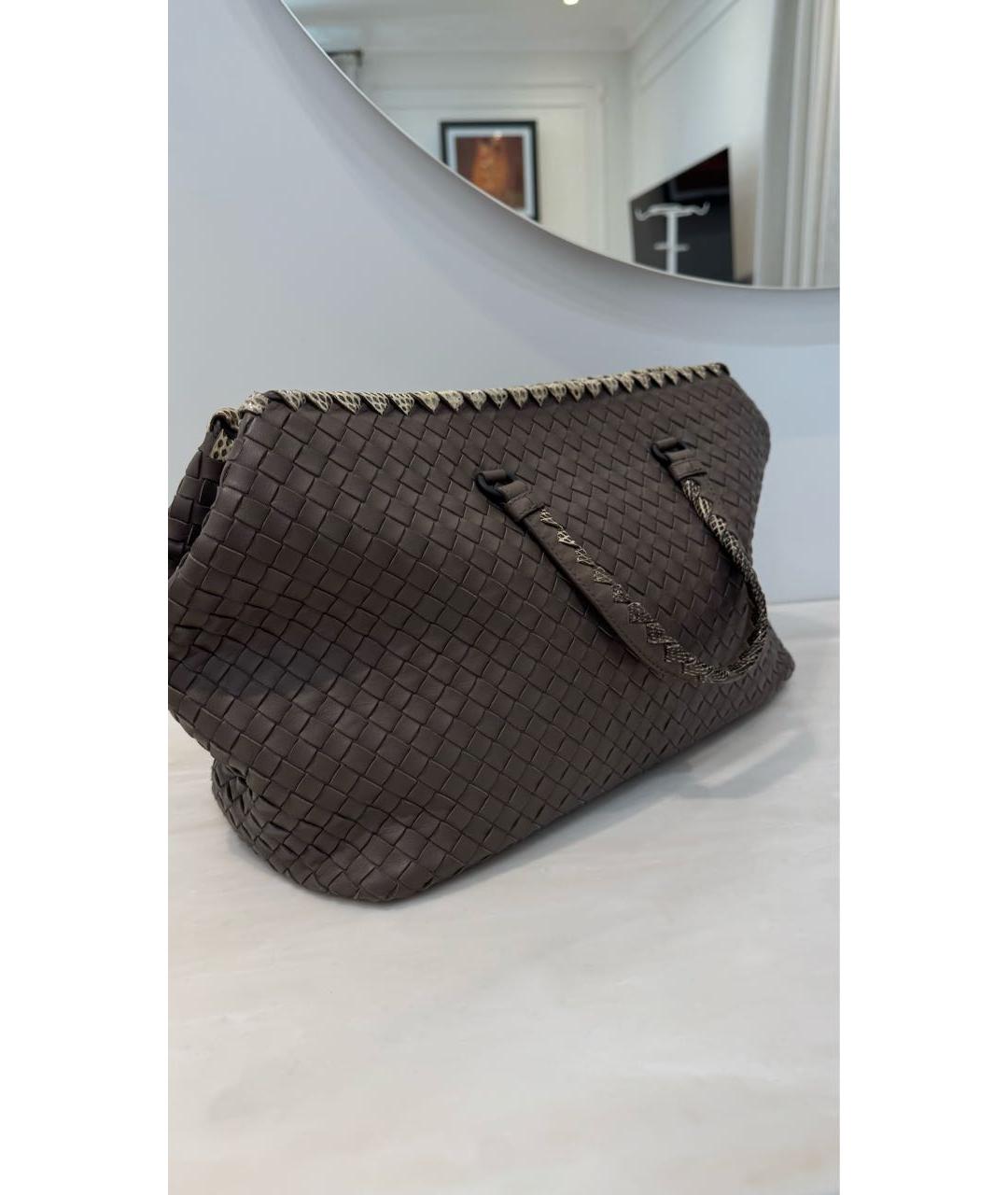 BOTTEGA VENETA Коричневая кожаная сумка тоут, фото 2