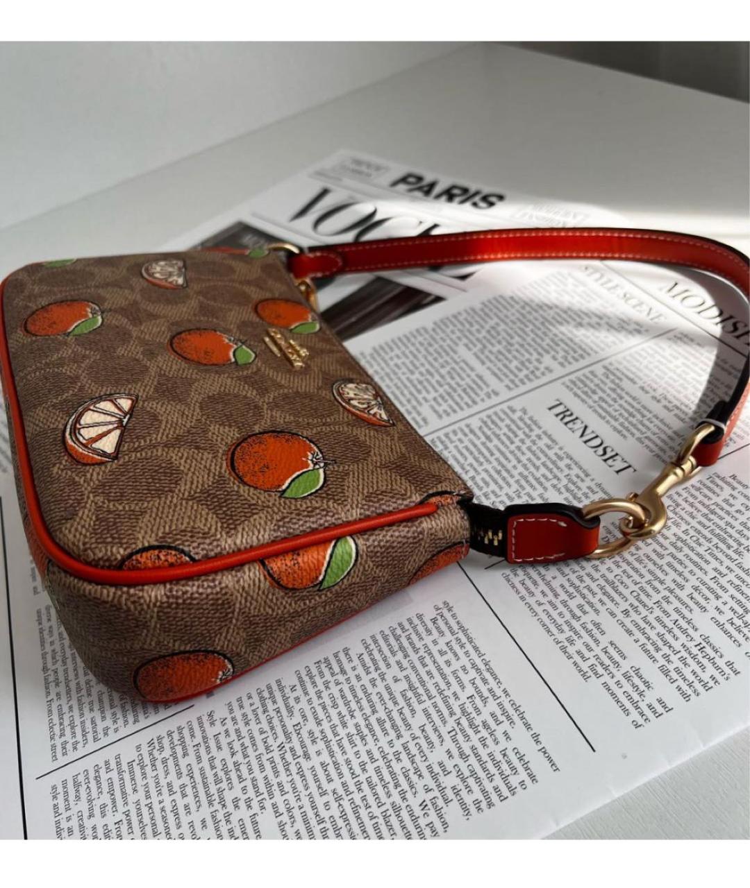 COACH Коричневая кожаная сумка с короткими ручками, фото 4