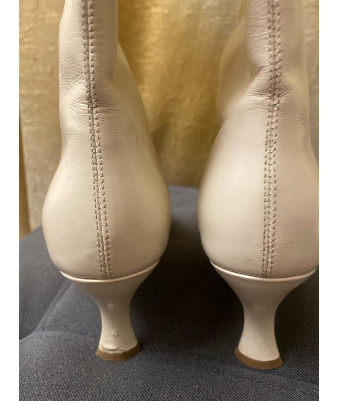 BY FAR Белые кожаные сапоги, фото 4