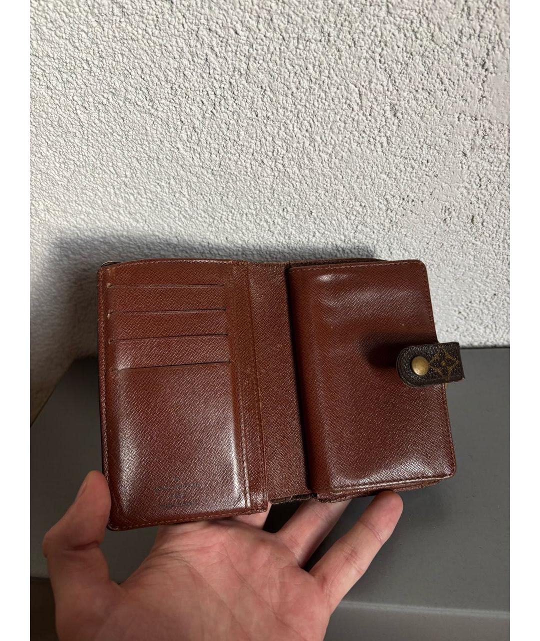 LOUIS VUITTON Коричневый кожаный кошелек, фото 3